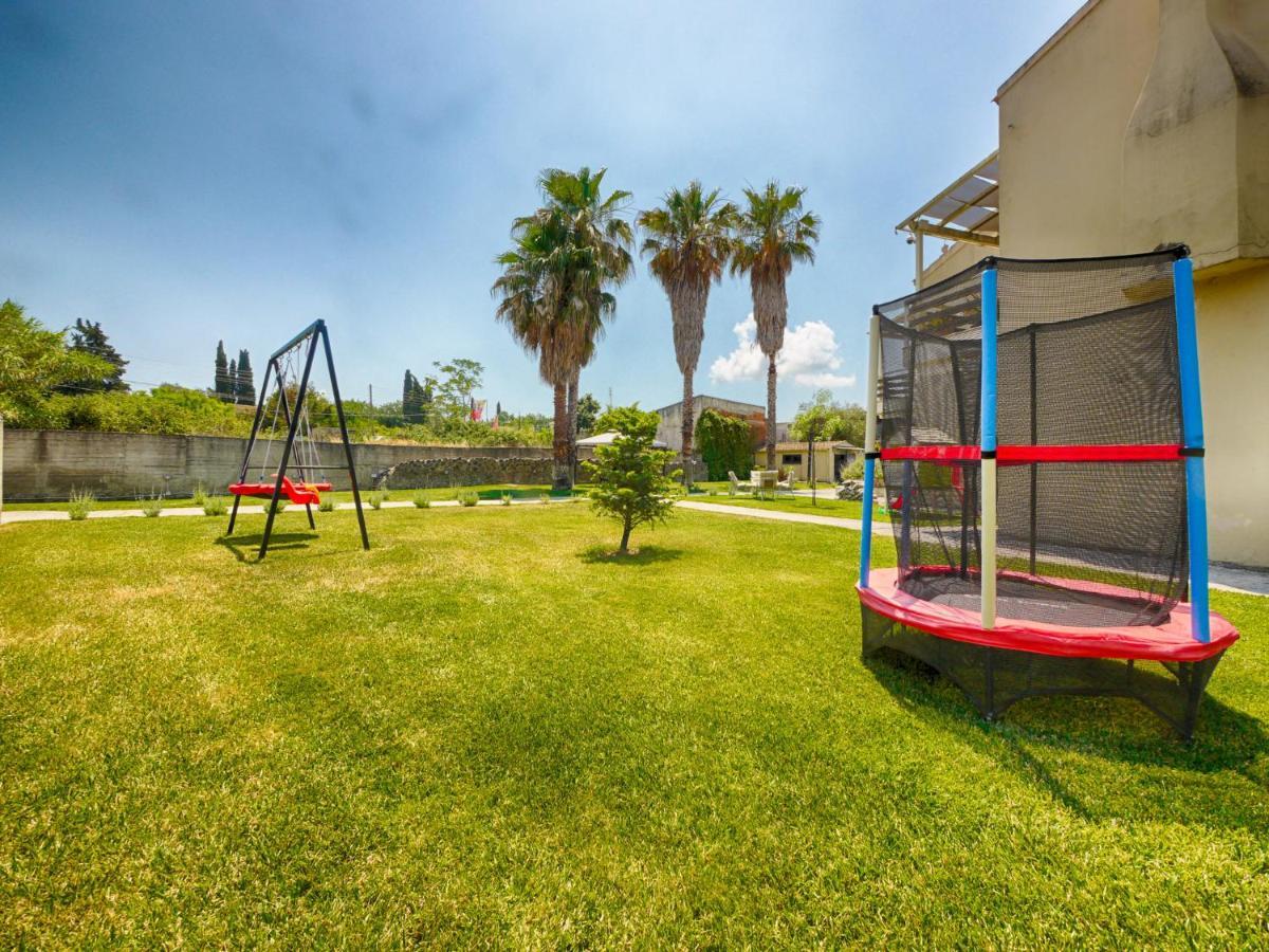Cozy Family Friendly Apartment With Large Garden Close To Beaches - Dirella Kynopiástai Exterior foto