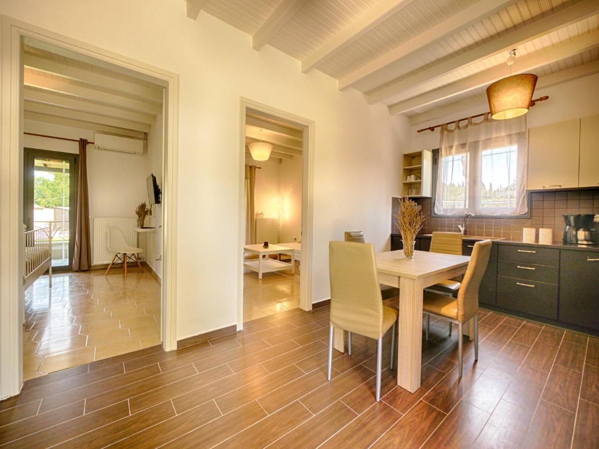 Cozy Family Friendly Apartment With Large Garden Close To Beaches - Dirella Kynopiástai Exterior foto