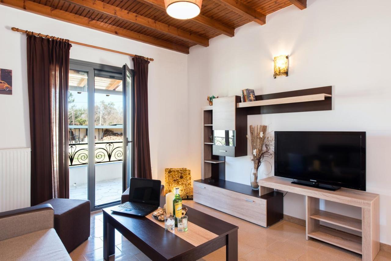 Cozy Family Friendly Apartment With Large Garden Close To Beaches - Dirella Kynopiástai Exterior foto